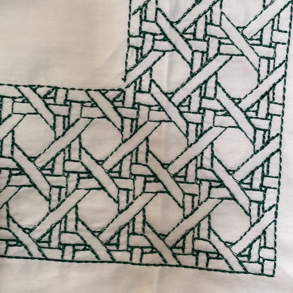 2 - Pier 1 import Shams . 26 by 26 - Picture 3 of 7